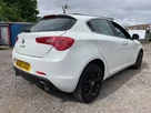 2010-alfa-romeo-giulietta-20td-lusso-small-6