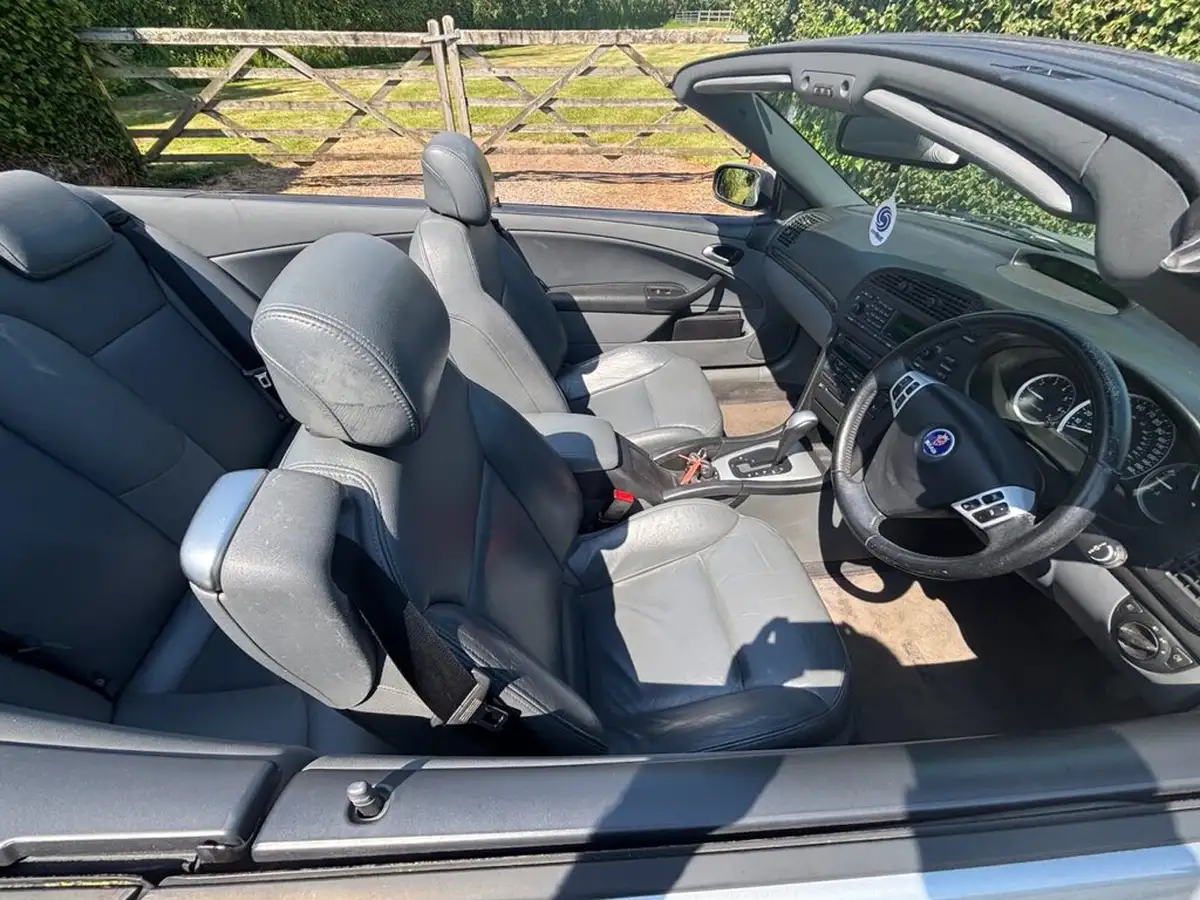 2005-saab-9-3-20-aero-convertible-2d-auto-big-33
