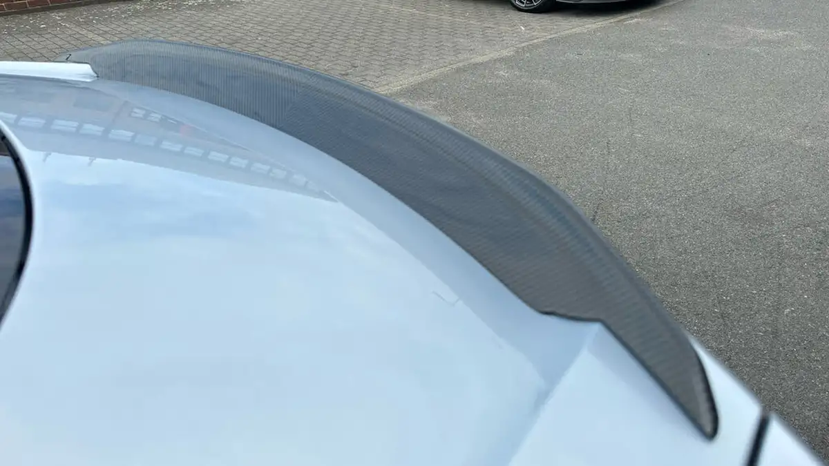 2020-aston-martin-dbs-52-v12-superleggera-big-23