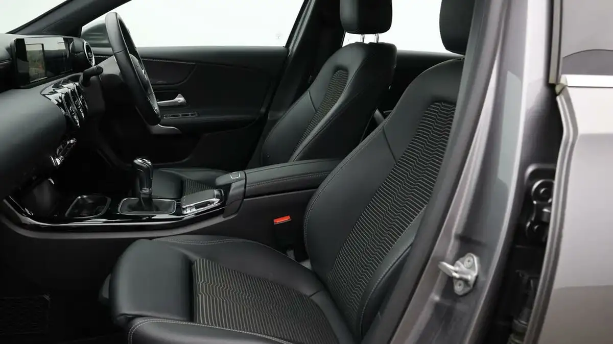 2019-mercedes-benz-a-class-13-a180-sport-hatchback-5d-1332cc-big-13