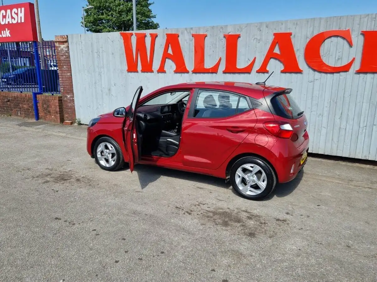2021-hyundai-i10-10-se-connect-big-5