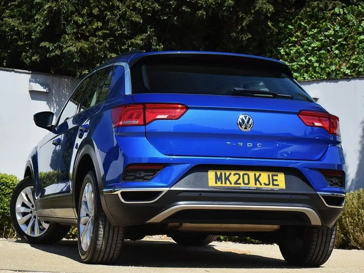2020-volkswagen-t-roc-15-tsi-se-dsg-big-5