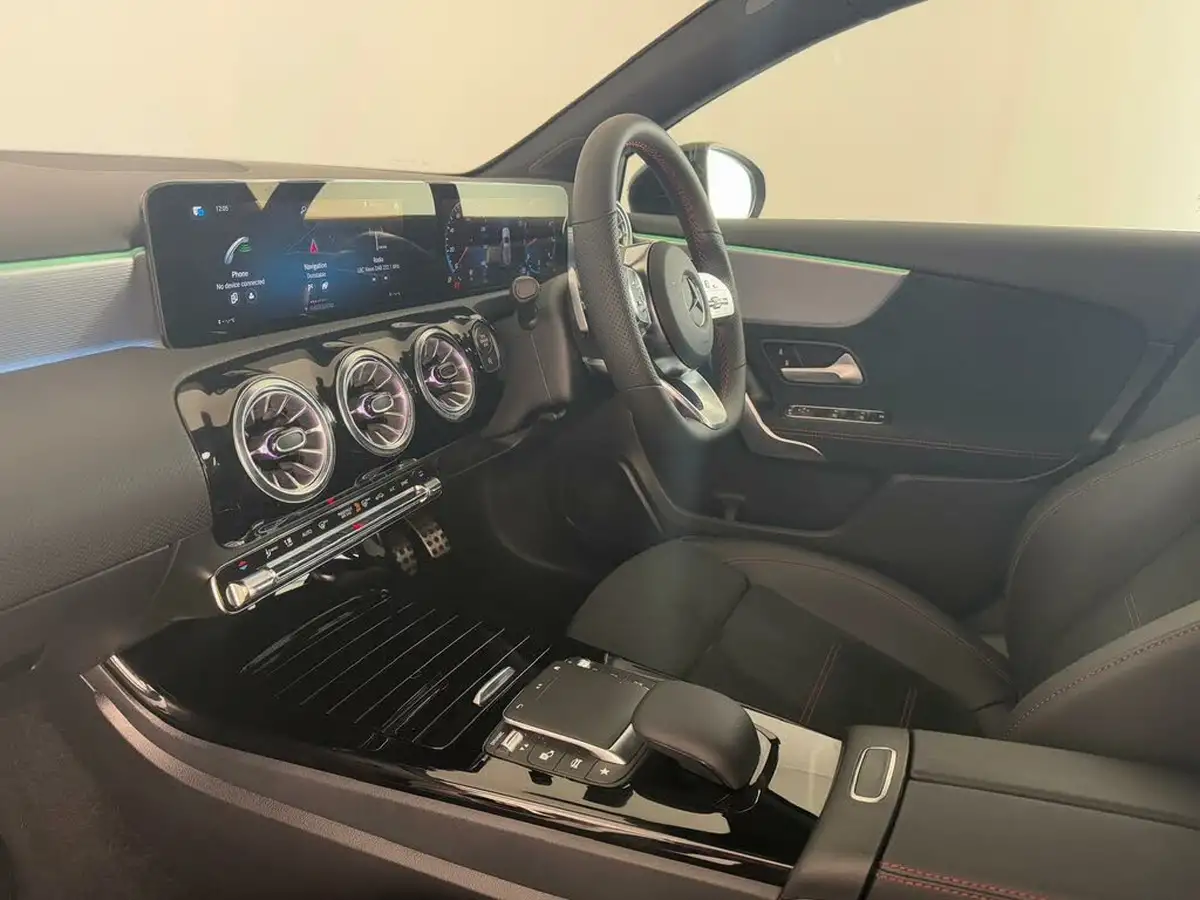 2023-mercedes-benz-a-class-13-a180-amg-line-premium-hatchback-5d-7g-dct-big-13