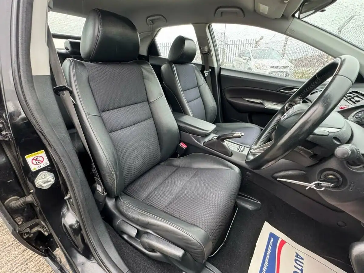 2009-honda-civic-18-si-i-vtec-big-32