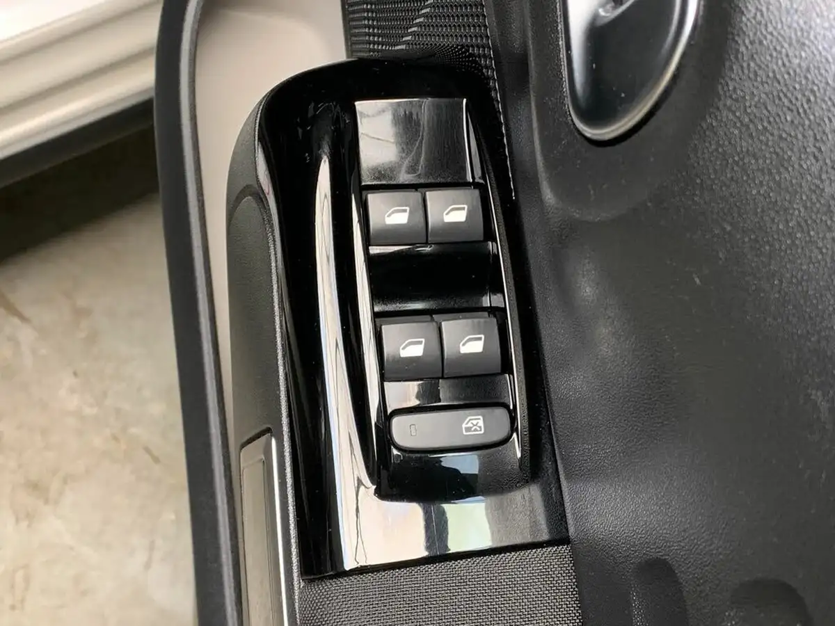 2022-citroen-c3-12-puretech-c-series-big-13