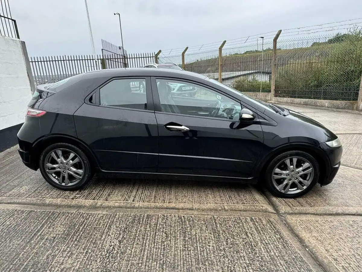 2009-honda-civic-18-si-i-vtec-big-8