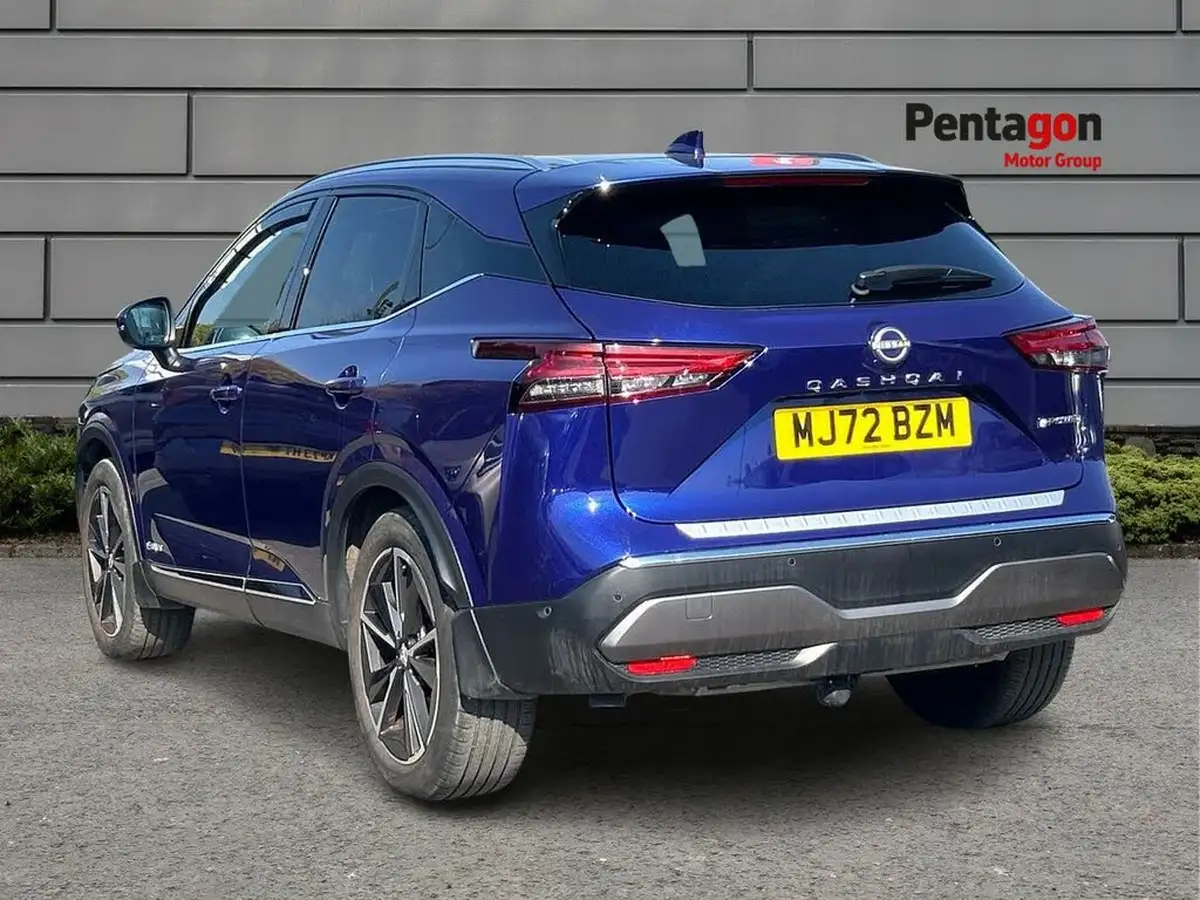 2022-nissan-qashqai-15-tekna-big-1