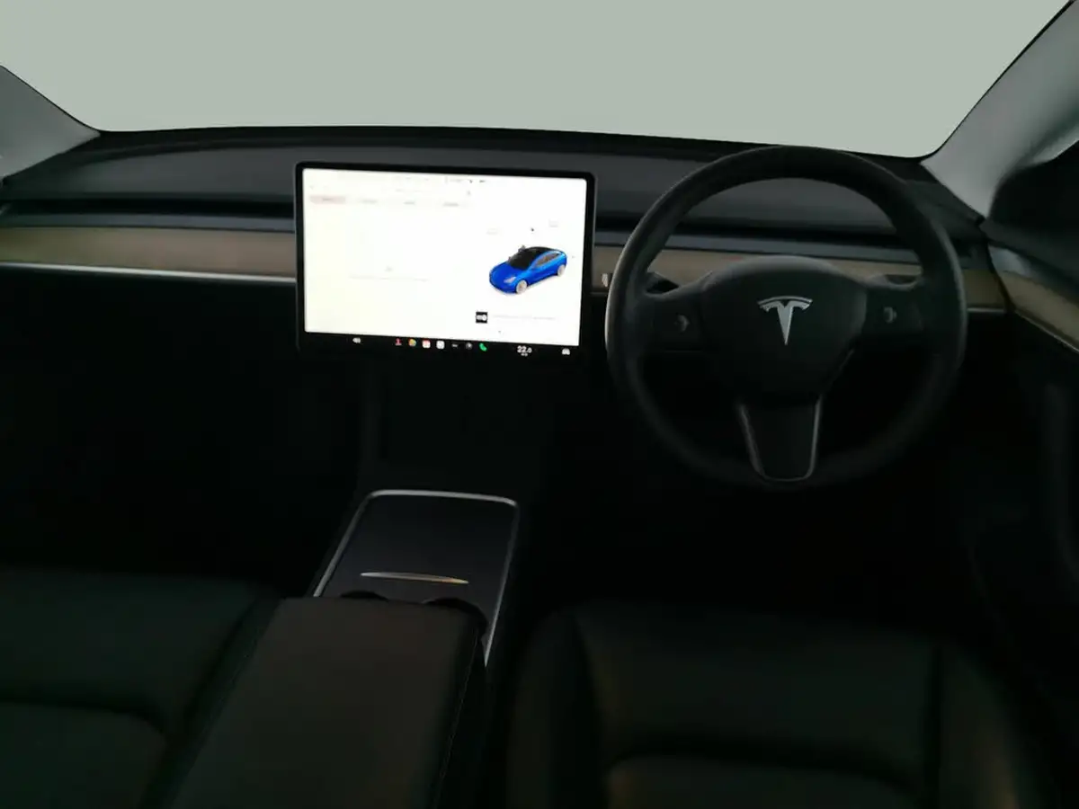 2021-tesla-model-3-e-long-range-4x4-big-1