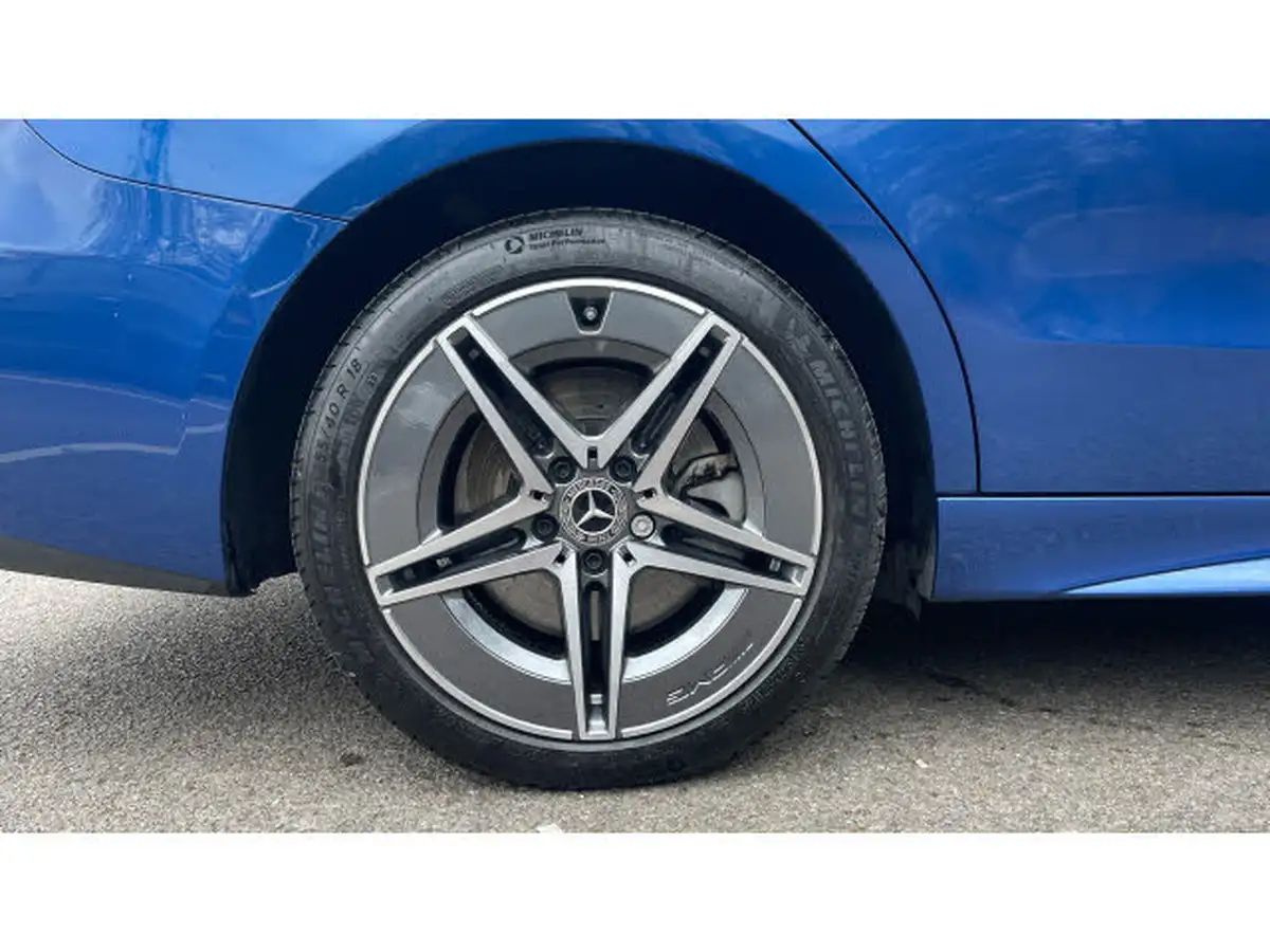 2024-mercedes-benz-c-class-20-c300e-amg-line-big-6