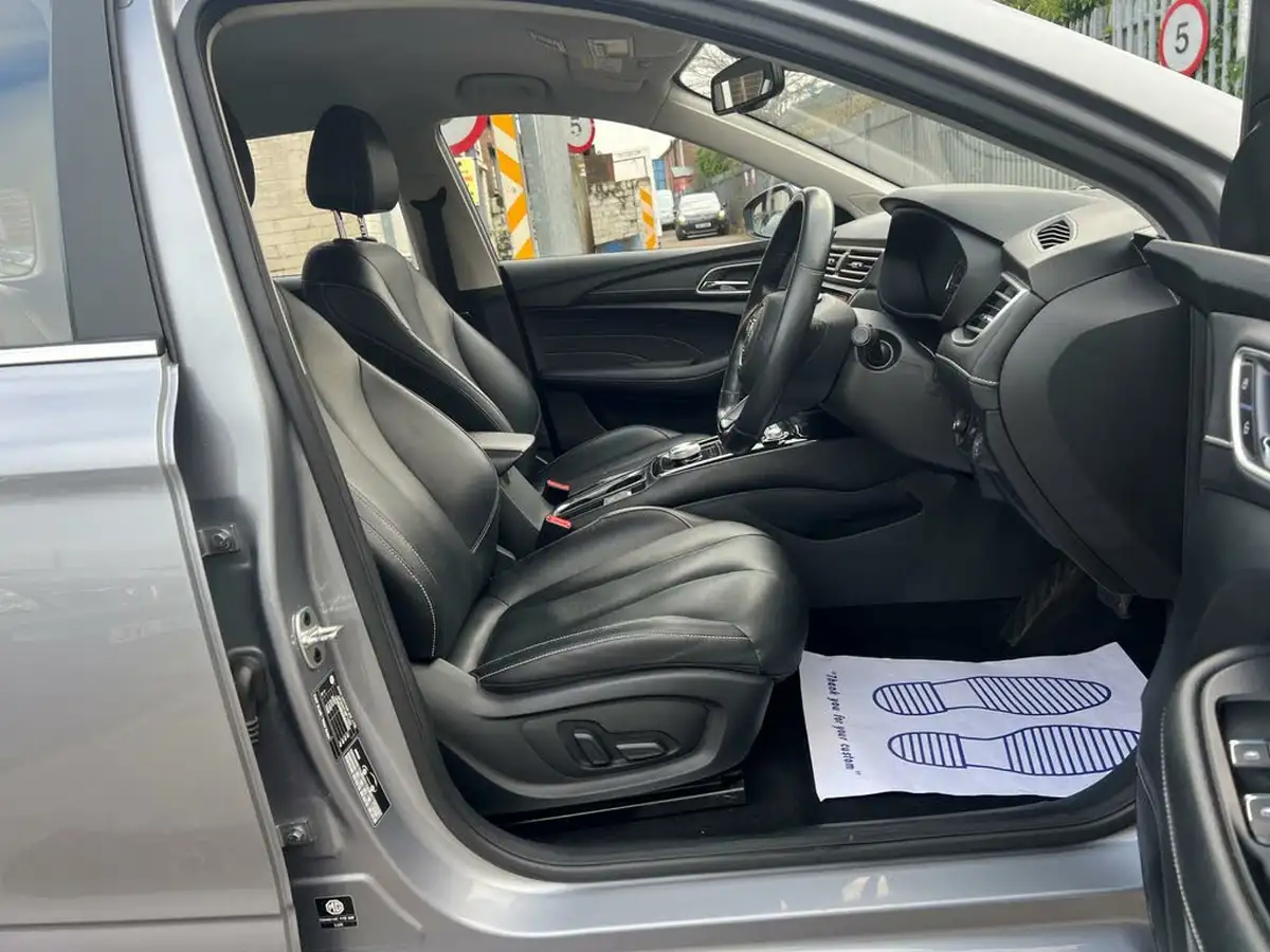 2022-mg-mg5-e-exclusive-ev-long-range-big-18