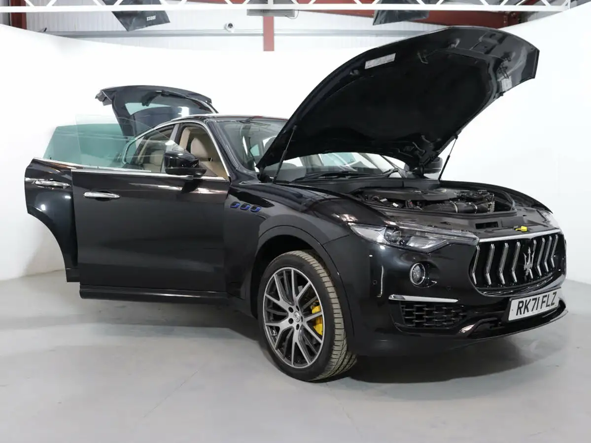 2021-maserati-levante-20-gt-big-56