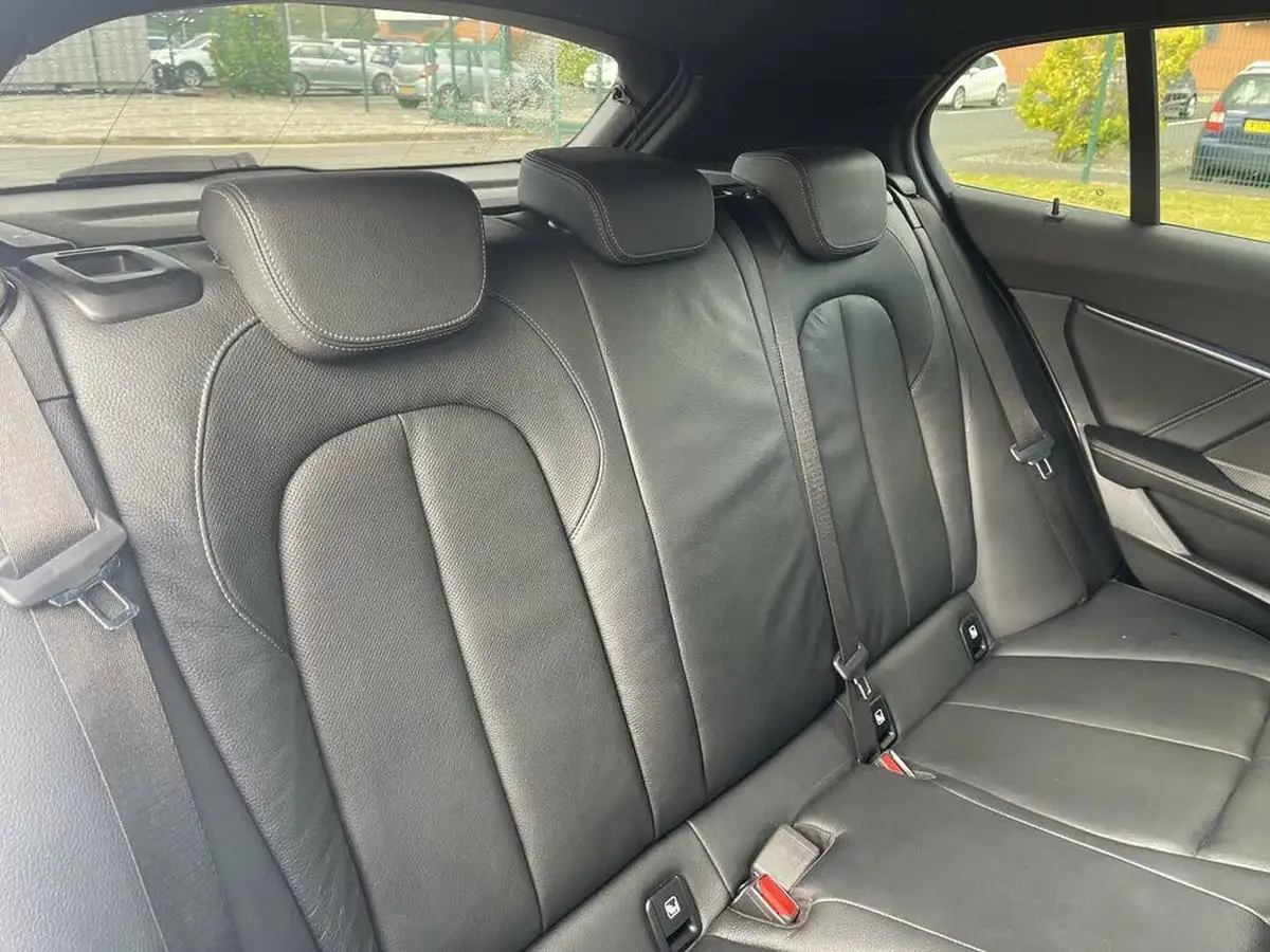 2020-bmw-1-series-20td-118d-m-sport-big-12