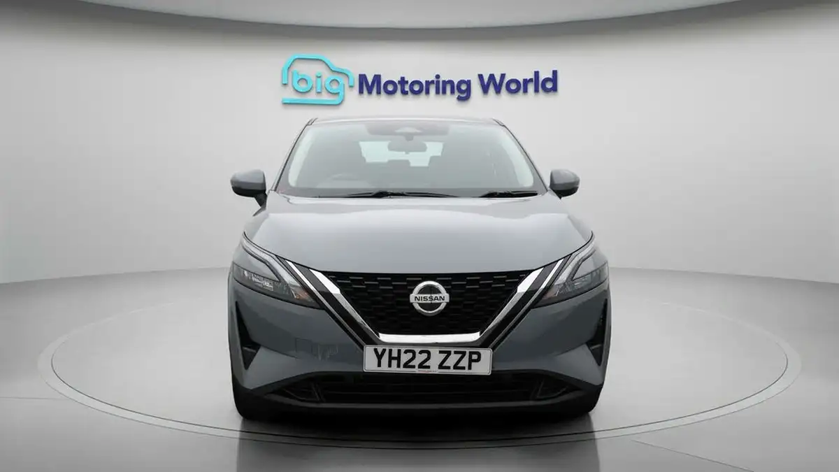 2022-nissan-qashqai-13-dig-t-acenta-premium-140ps-big-2