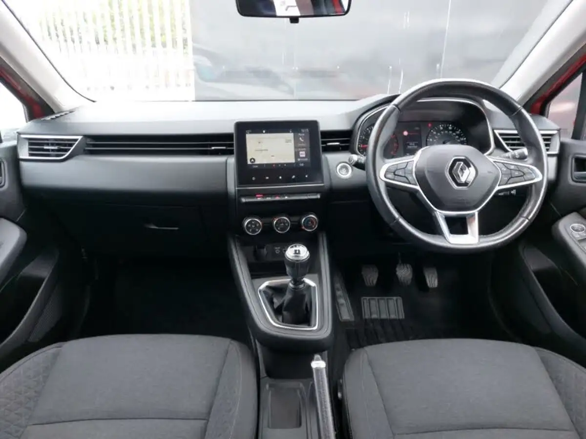 2020-renault-clio-10-sce-iconic-75bhp-big-2