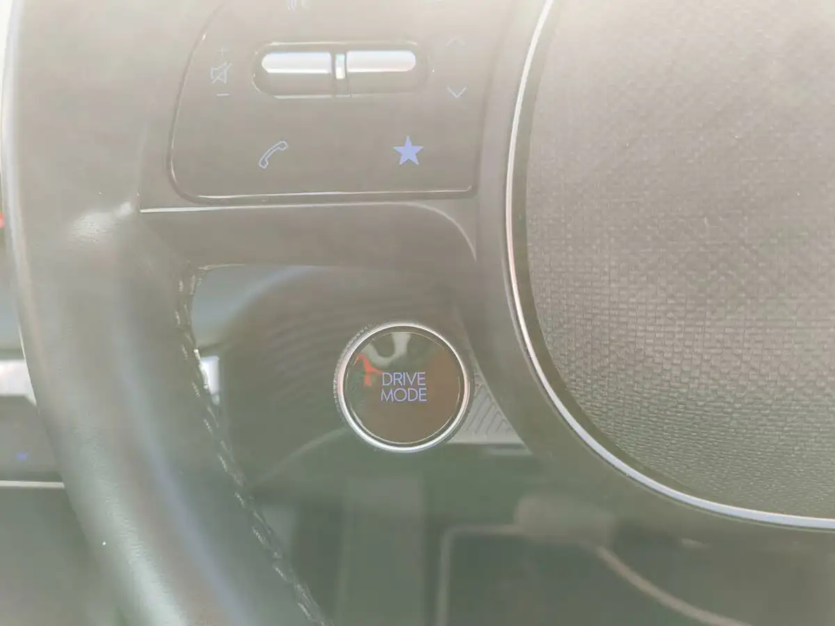 2022-hyundai-ioniq-5-e-se-connect-big-21