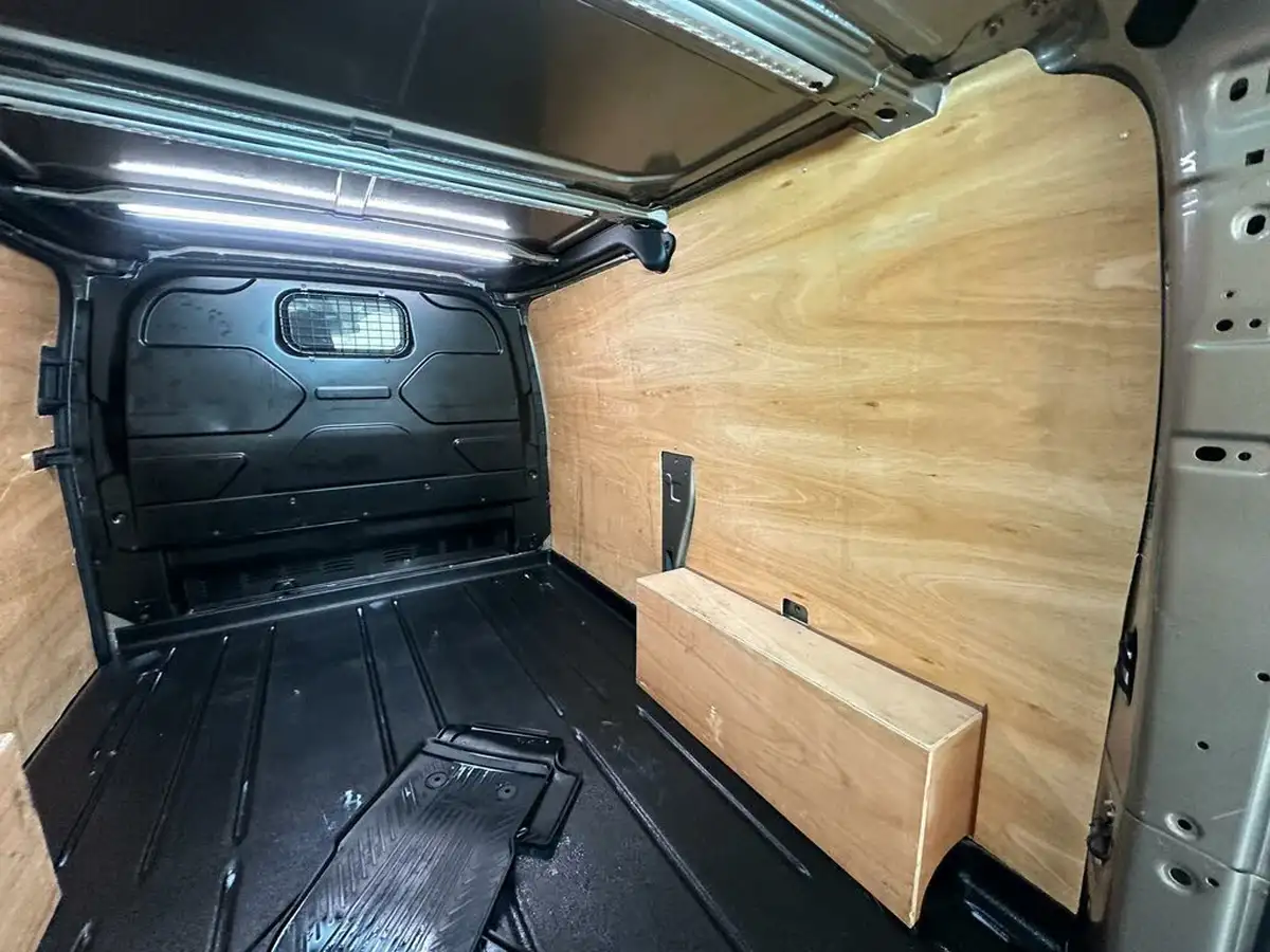 2023-ford-transit-custom-20tdci-300-l1h1-limited-130pseu6d-panel-van-1997cc-big-14