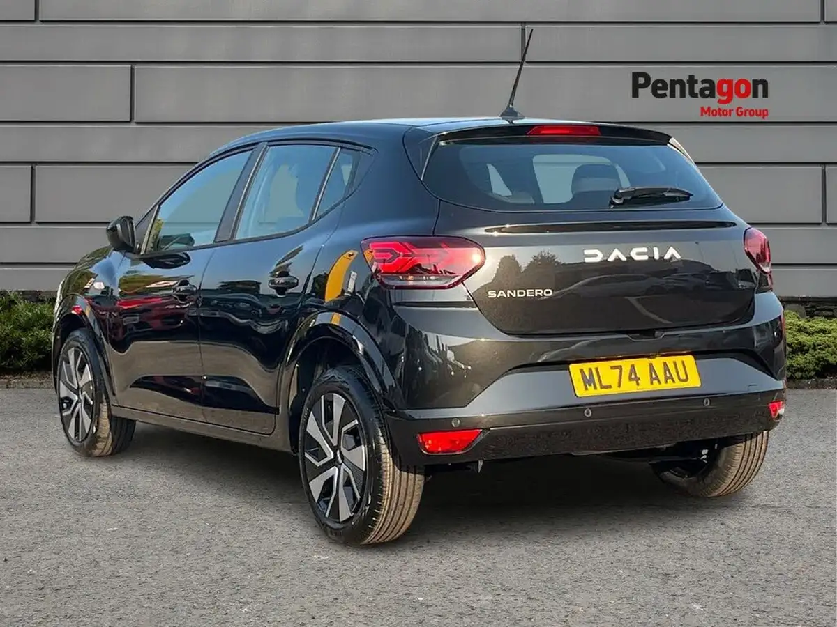 2024-dacia-sandero-10-tce-expression-90bhp-big-1