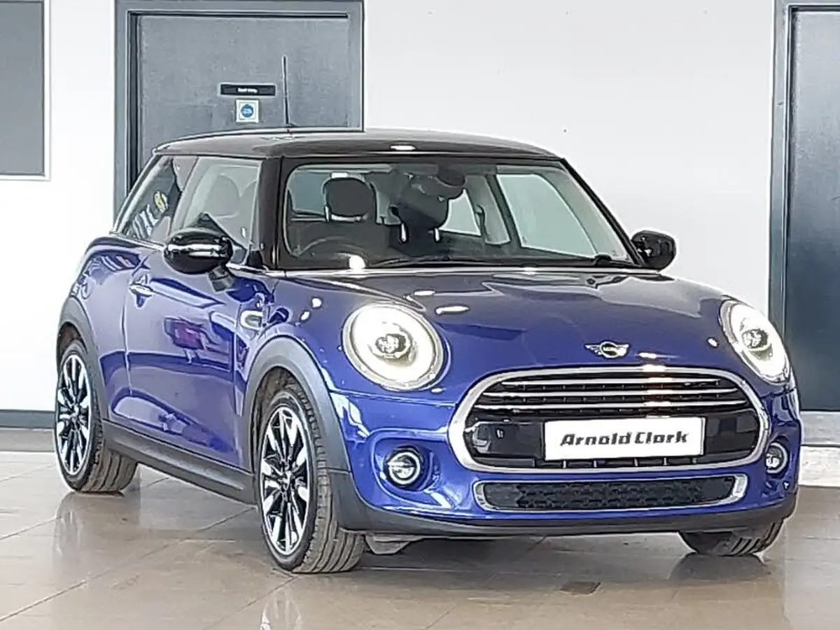 2020-mini-cooper-15-cooper-exclusive-hatchback-3d-big-0