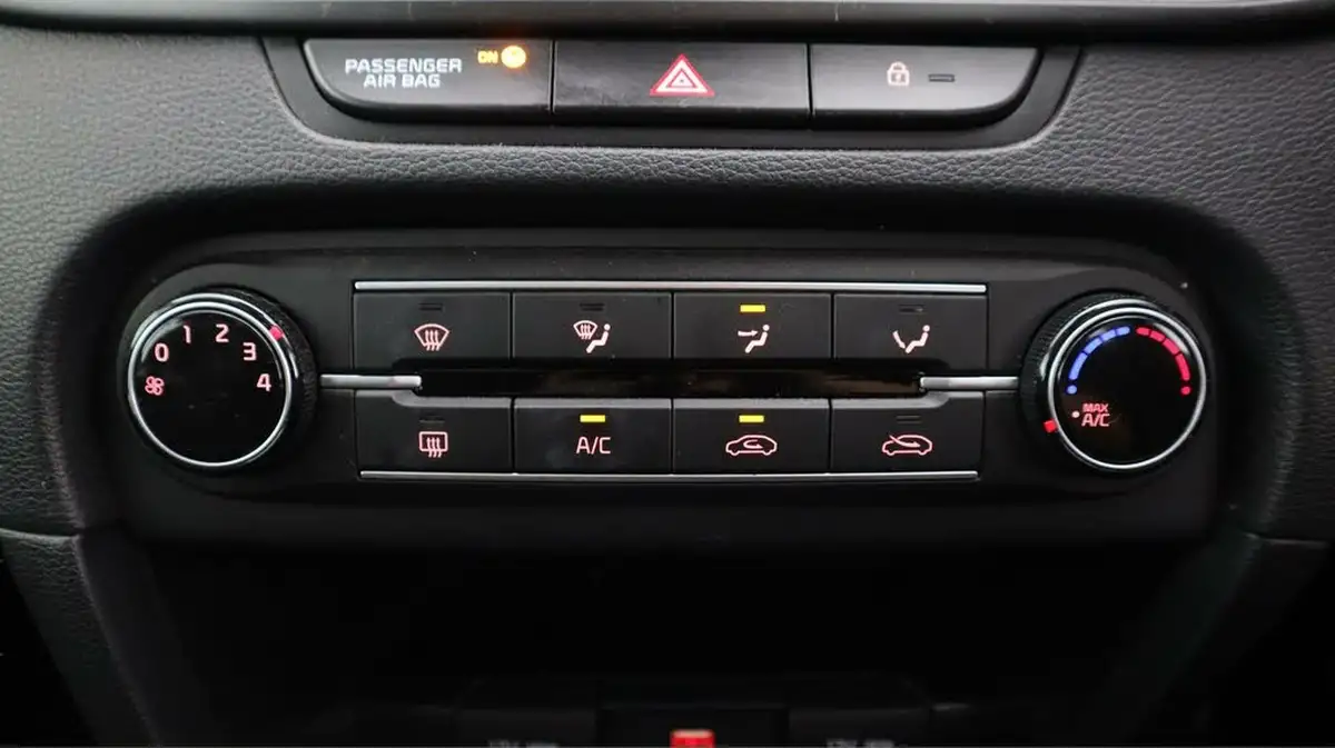 2022-kia-xceed-10-t-gdi-2-big-11