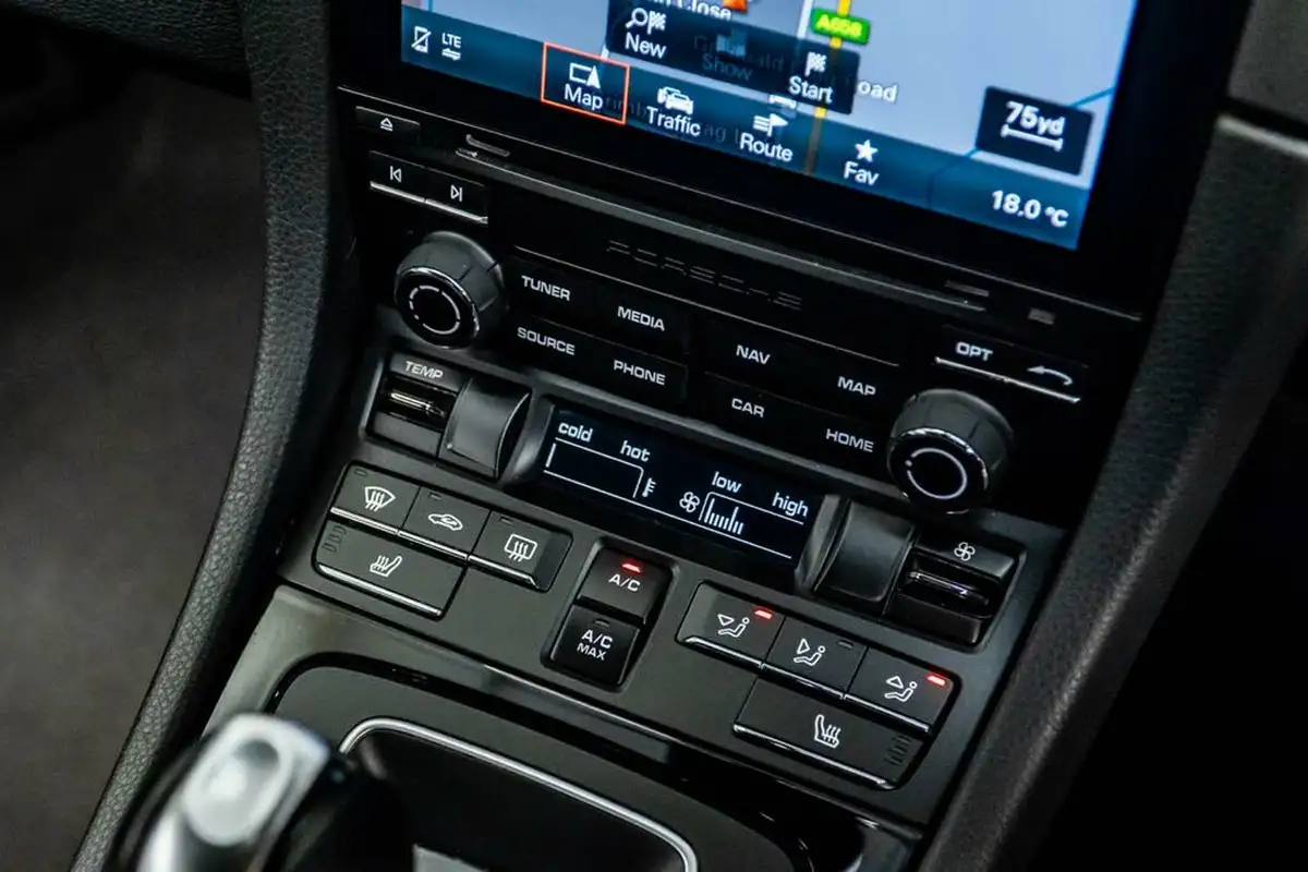 2022-porsche-cayman-718-20-cayman-t-pdk-big-29