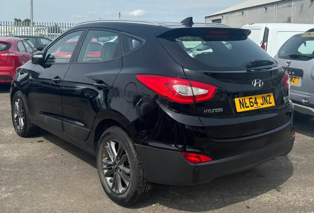 2014-hyundai-ix35-17td-se-nav-big-5