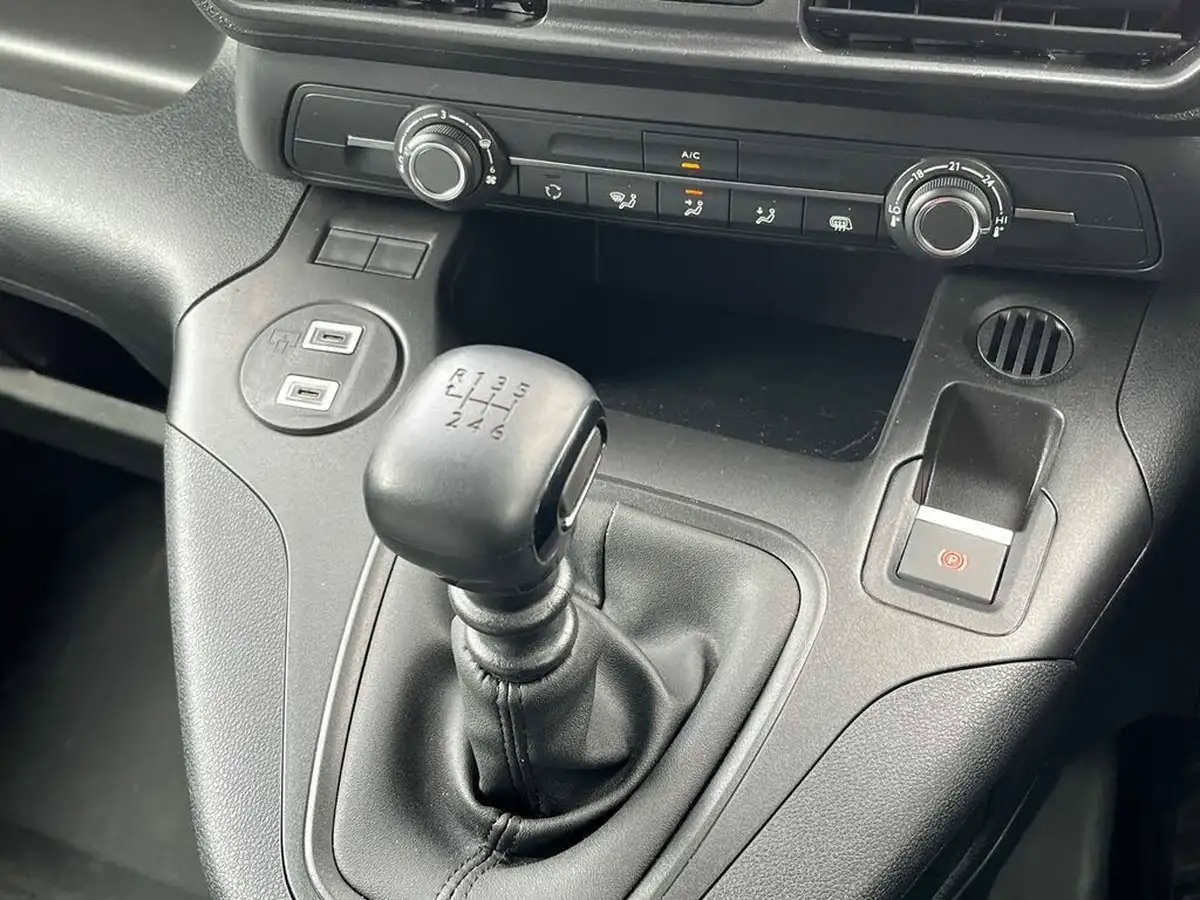 2024-peugeot-partner-15-bluehdi-professional-100pseu6d-big-21