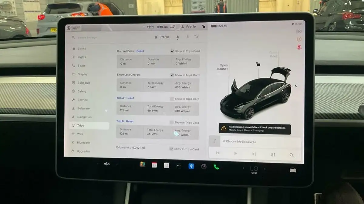 2020-tesla-model-3-e-performance-big-6