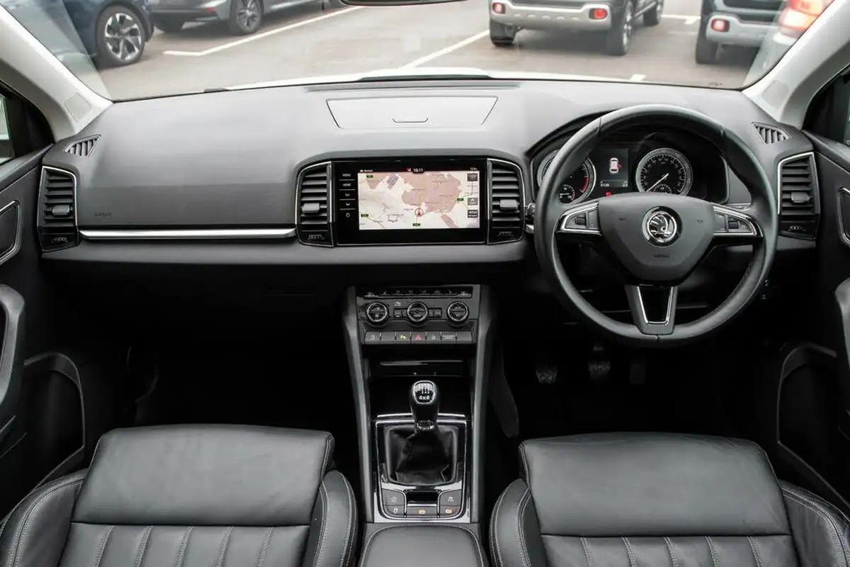 2019-skoda-karoq-20tdi-edition-150ps-4x4-big-2