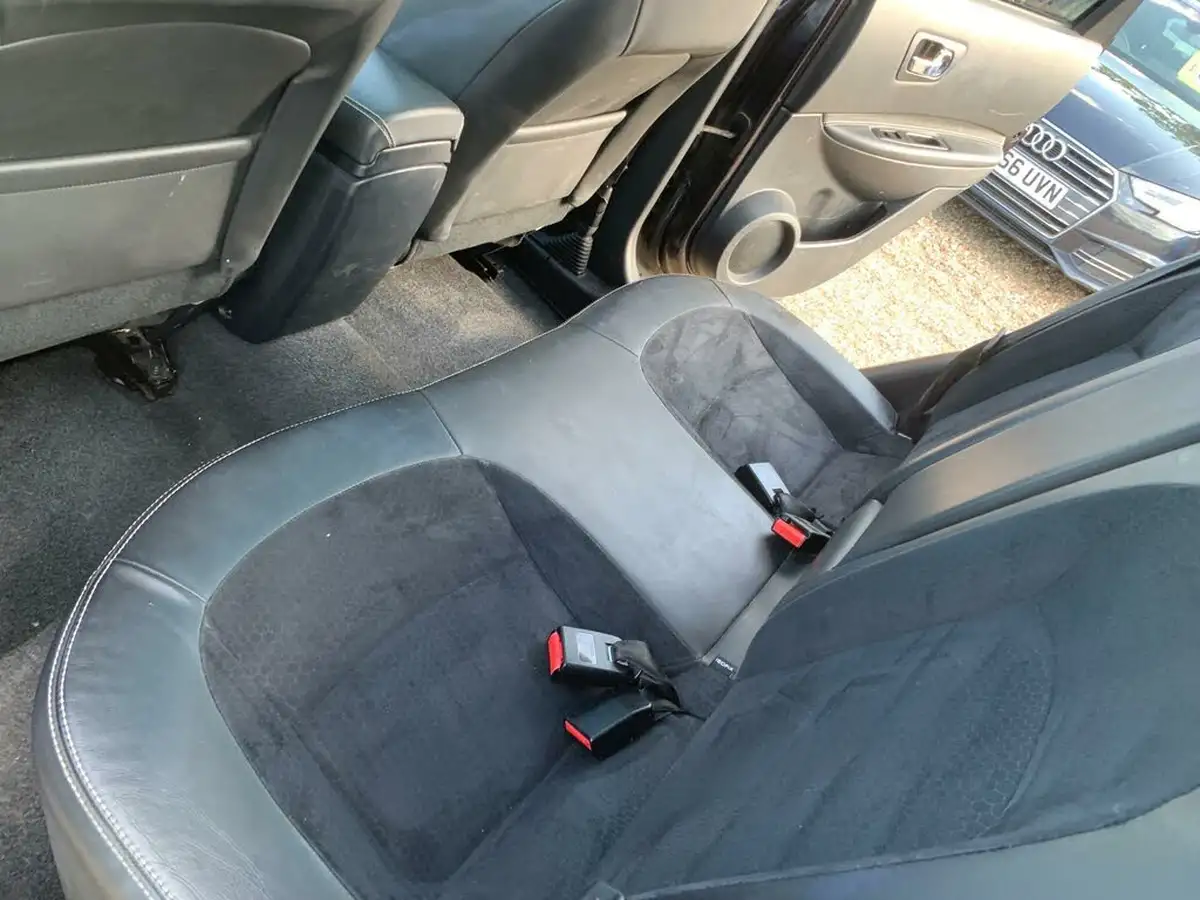 2013-nissan-qashqai-16-360-big-35
