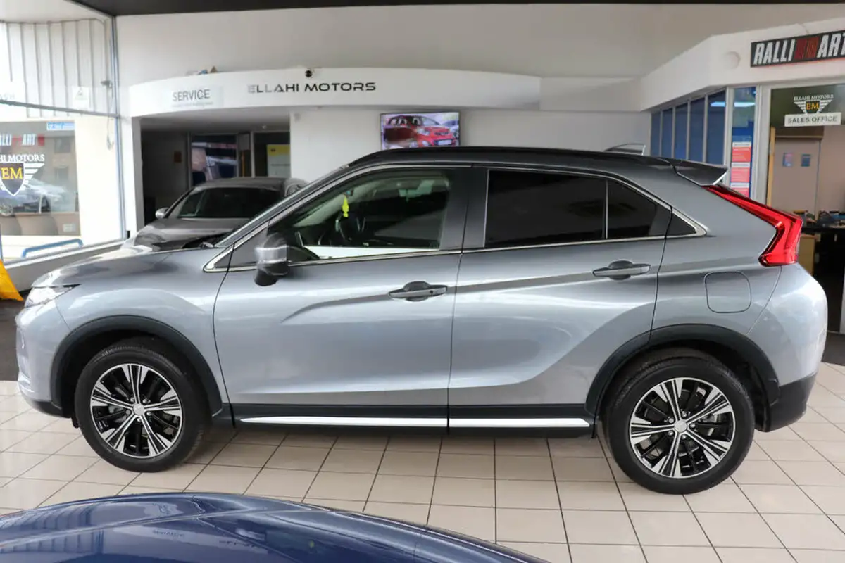 2018-mitsubishi-eclipse-cross-15-4-auto-big-4
