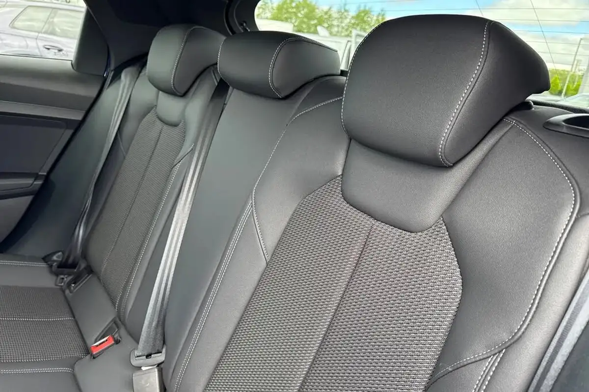 2025-audi-a1-15-35-tfsi-black-edition-big-17