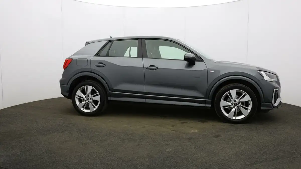 2021-audi-q2-15-35-tfsi-s-line-tronic-big-42