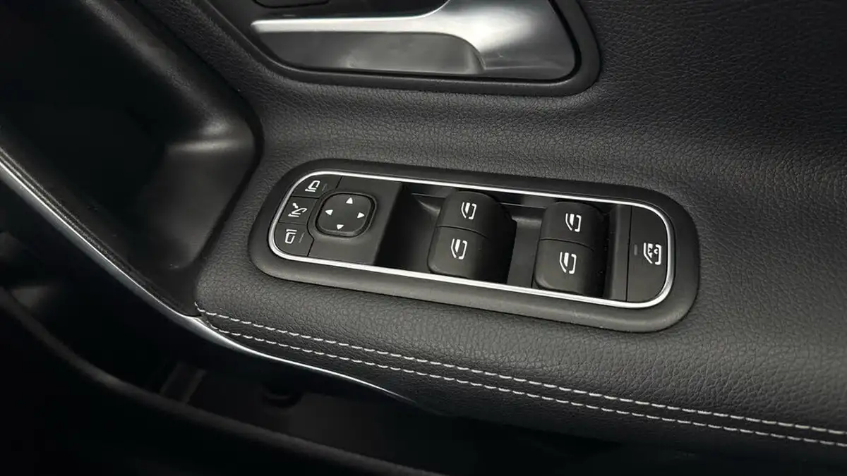 2022-mercedes-benz-cla-13-cla-180-amg-line-premium-plus-shooting-brake-5d-big-21