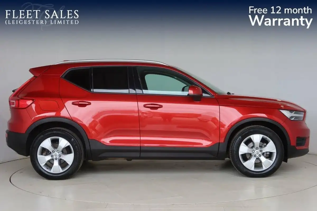 2021-volvo-xc40-15-t3-momentum-161bhp-big-1