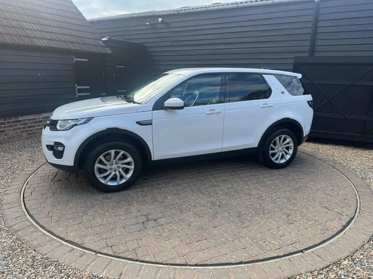 2017-land-rover-discovery-sport-20td4-se-tech-182ps-suv-auto-big-5