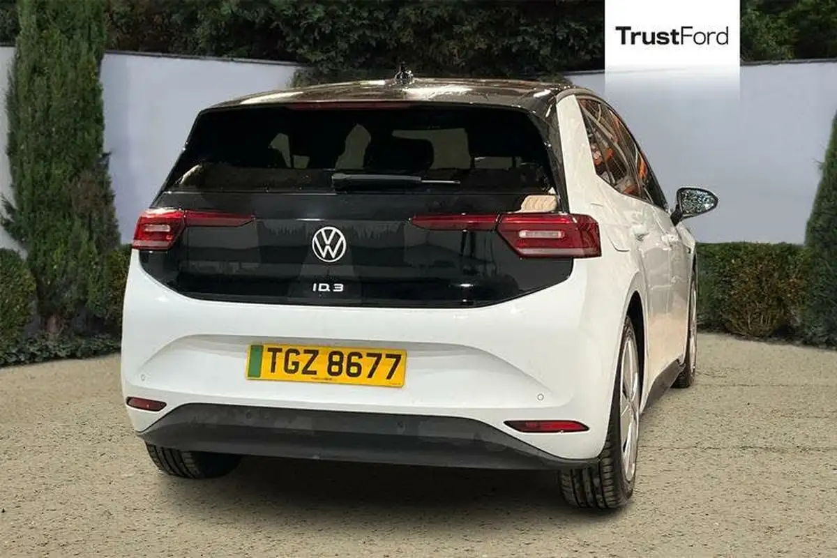 2021-volkswagen-id3-e-family-204ps-performance-big-3