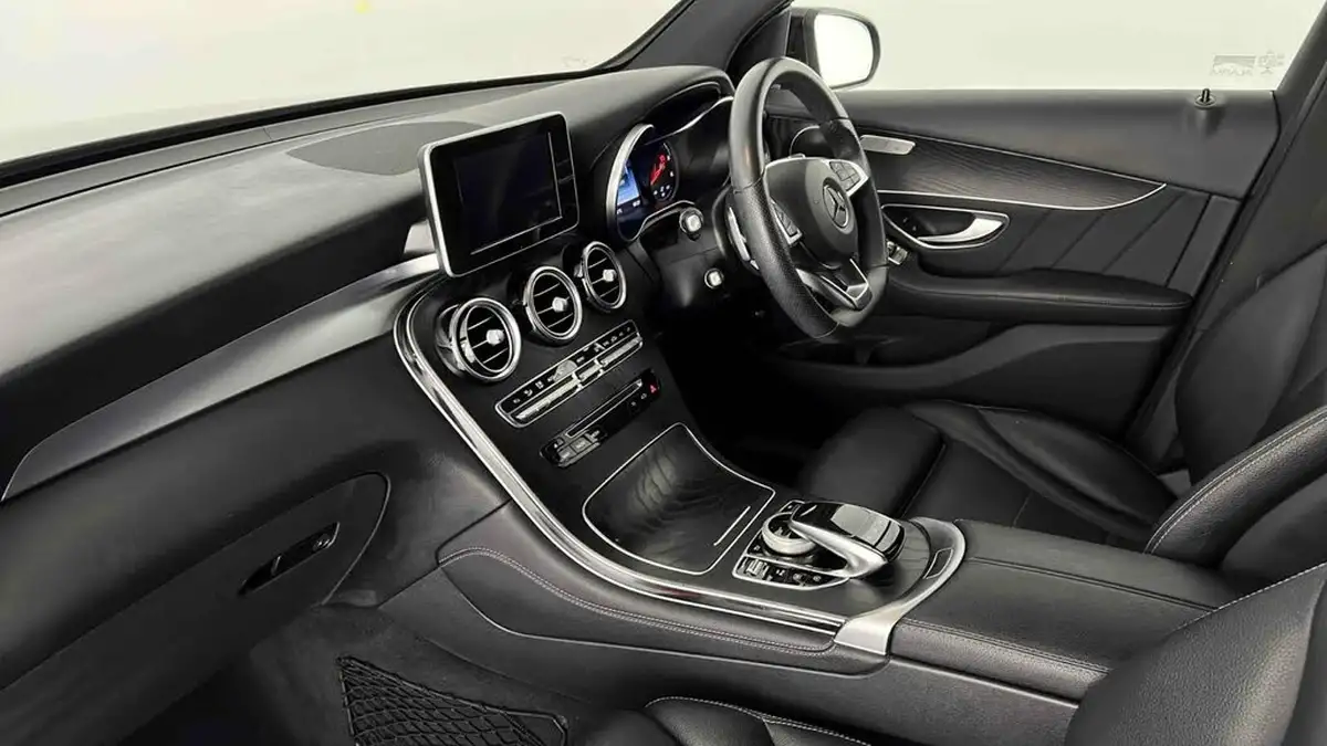 2016-mercedes-benz-glc-class-21d-glc220d-amg-line-ss-station-wagon-auto-big-2