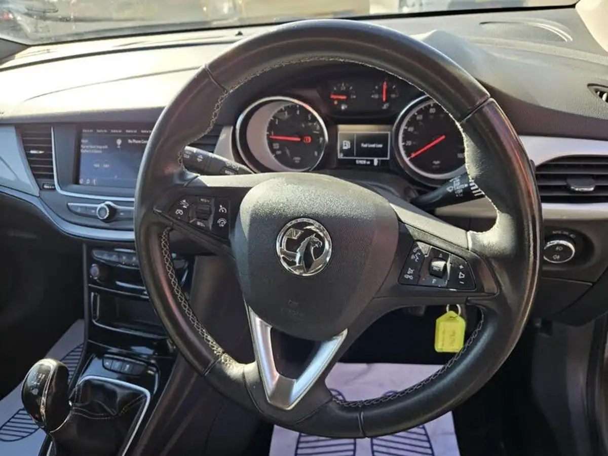 2021-vauxhall-astra-12-turbo-sri-145ps-big-19