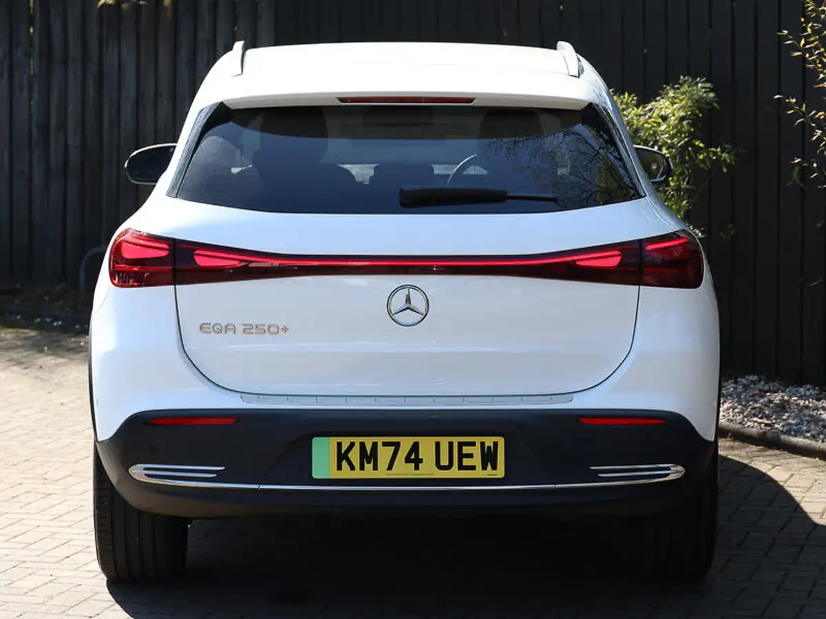 2024-mercedes-benz-eqa-e-eqa-250-sport-executive-big-17