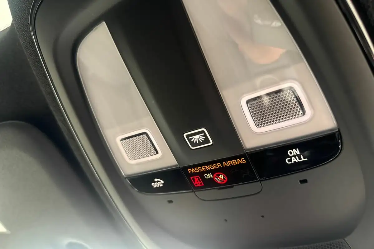 2022-volvo-c40-e-twin-recharge-pro-big-24