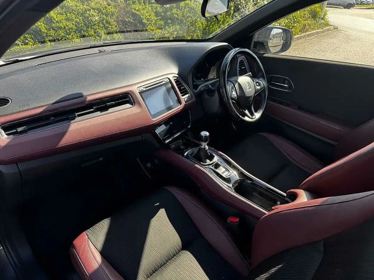 2020-honda-hr-v-15-i-vtec-sport-big-1