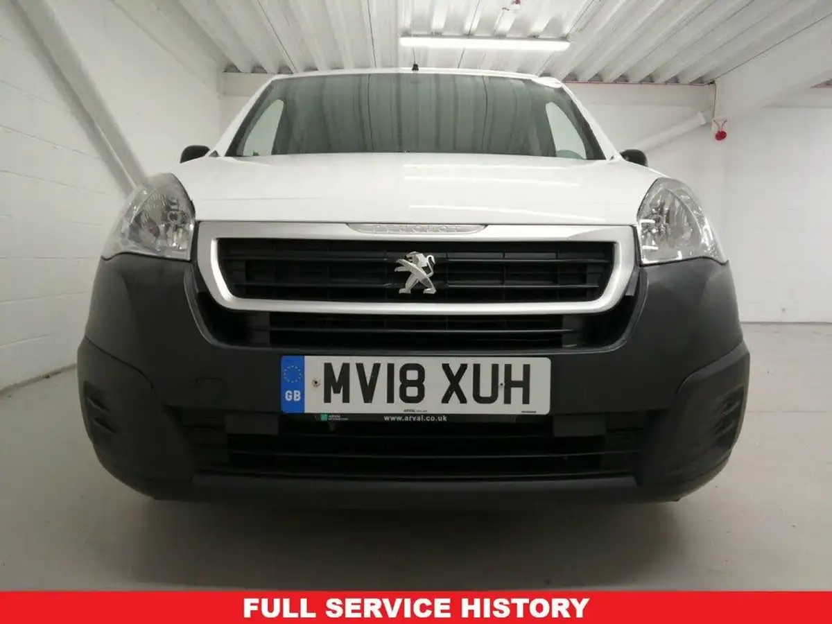 2018-peugeot-partner-16td-se-l1-stop-start-850-panel-big-3