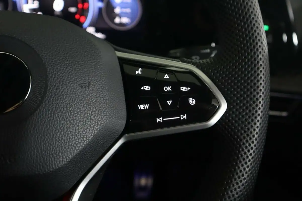 2020-volkswagen-golf-20-tsi-gti-dsg-big-16