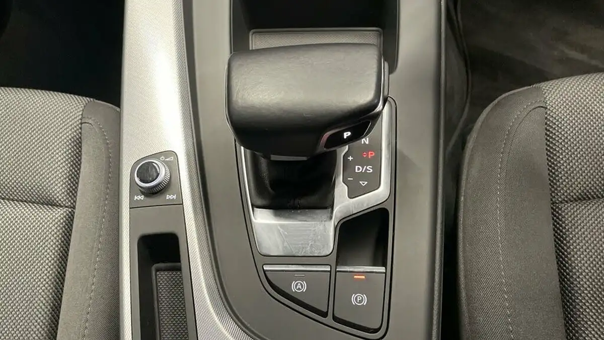 2021-audi-a4-avant-20-35-tdi-technik-big-19