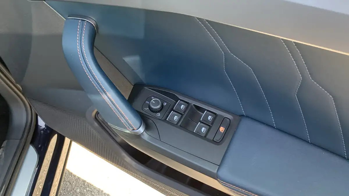 2021-cupra-formentor-14-e-hybrid-v2-big-21