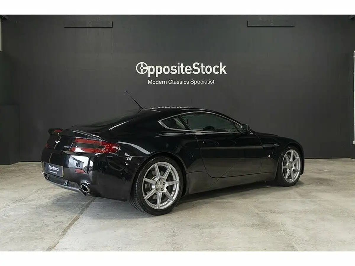 2006-aston-martin-vantage-43-big-2
