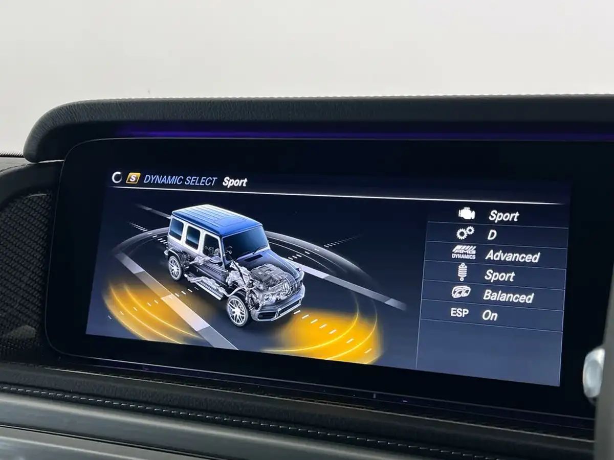 2021-mercedes-benz-g-class-40-g63-amg-big-42