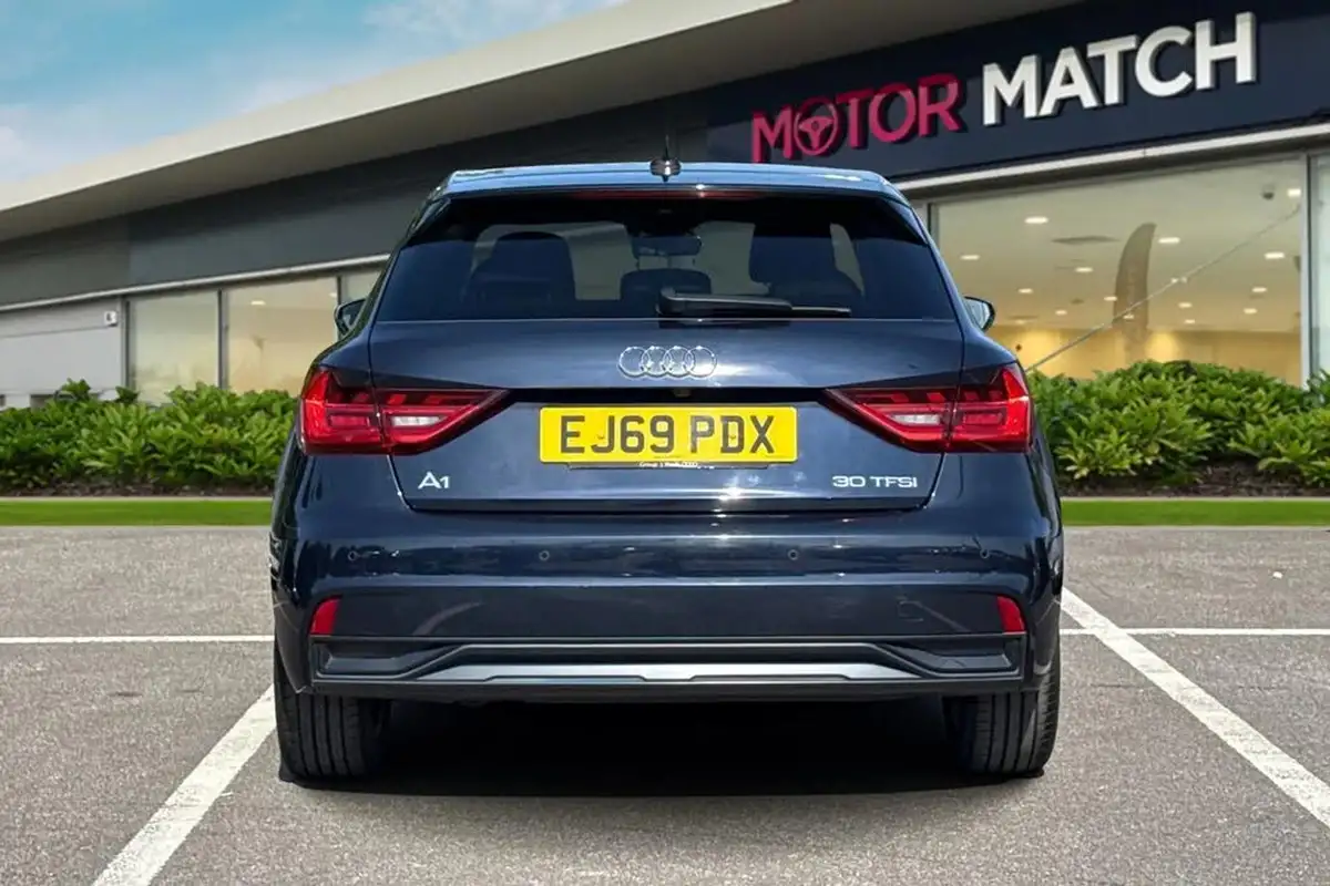 2019-audi-a1-10-30-tfsi-sport-big-3