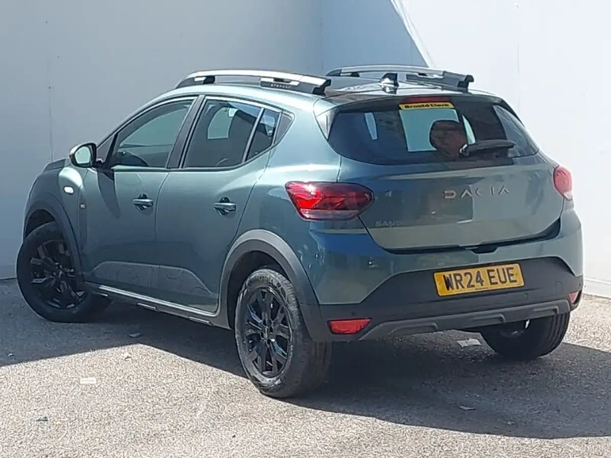 2024-dacia-sandero-stepway-10-tce-extreme-90bhp-big-1