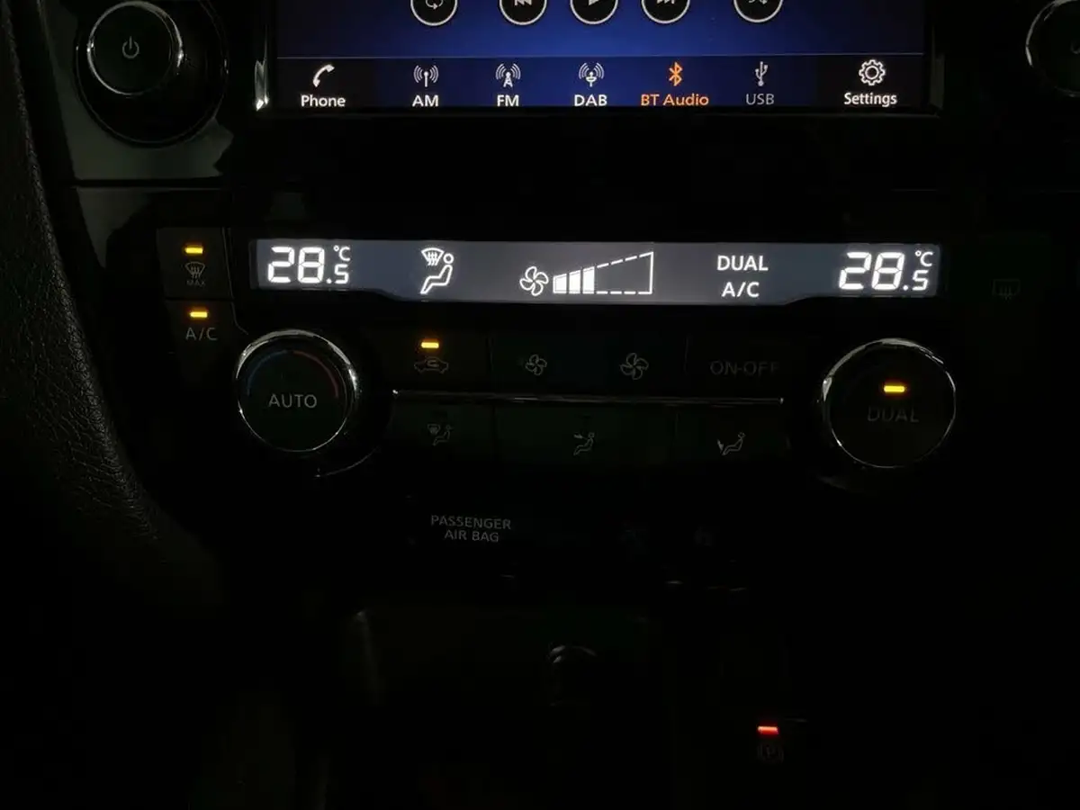2021-nissan-qashqai-13-dig-t-n-motion-140ps-big-27